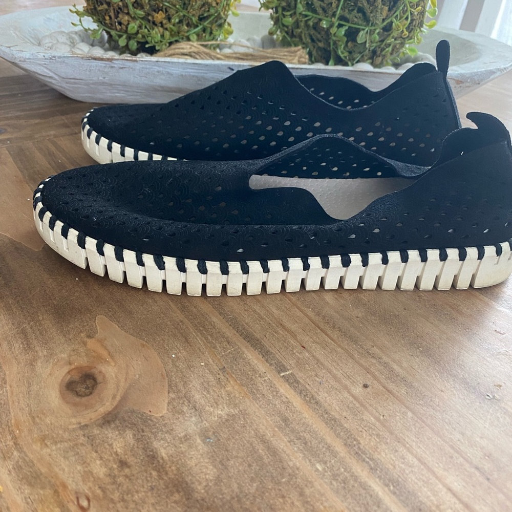 Black Perforated Slip-On Shoes. ILSE Jacobsen - Picture 3 of 7